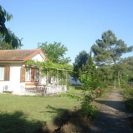 Vestony Bungalows